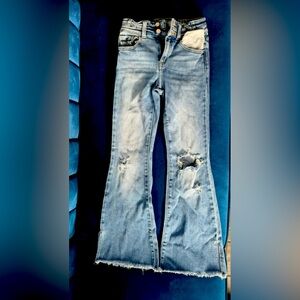 Kancan Jeans gently worn. Purchased from Buckle for $60